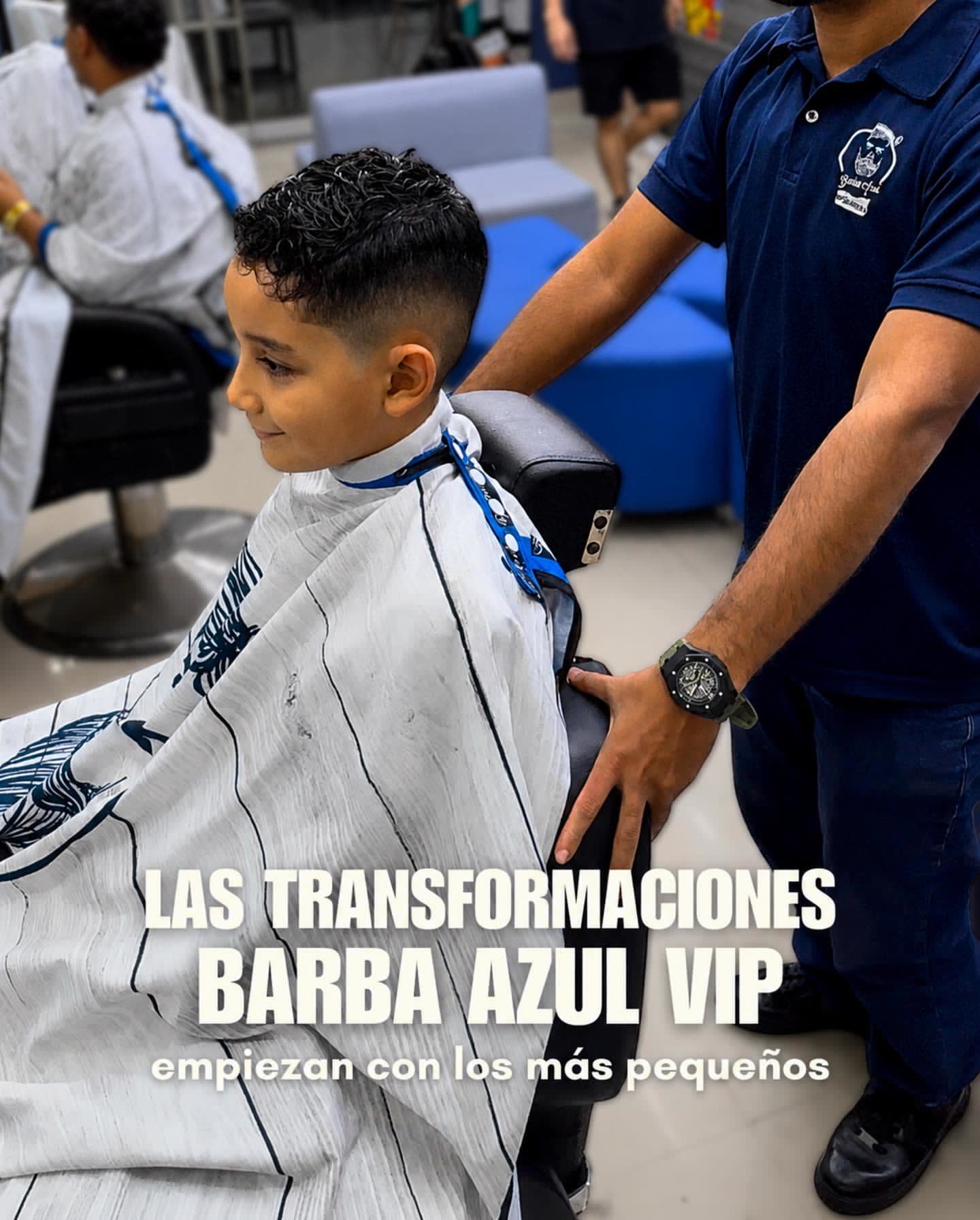 Niño recibiendo su corte en Barba Azul VIP